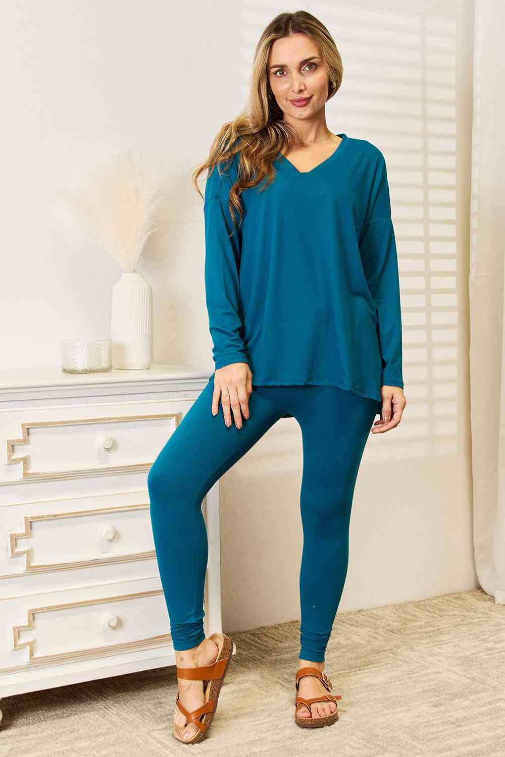 Satchels & Beyond  Full Size Long Sleeve Top and Leggings Set
