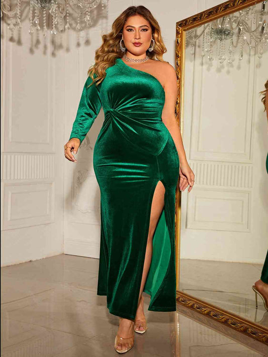 Satchels & Beyond Plus Size One-Shoulder Twisted Split Dress